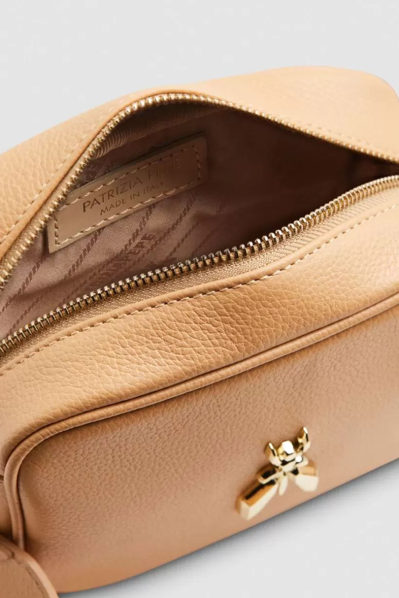 Skórzana torba Fly na ramię typu Camera bag^Patrizia Pepe Best Sale
