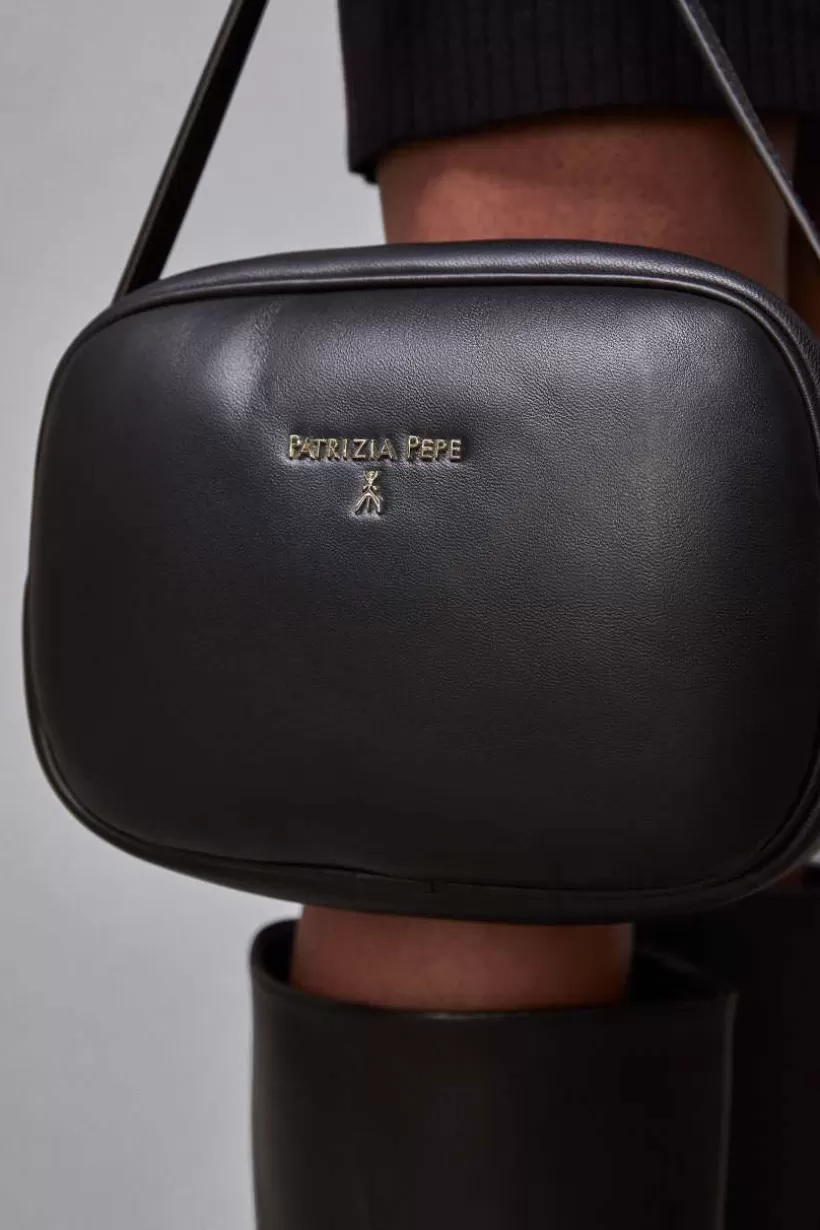 Skórzana torba na ramię typu camera case^Patrizia Pepe Cheap